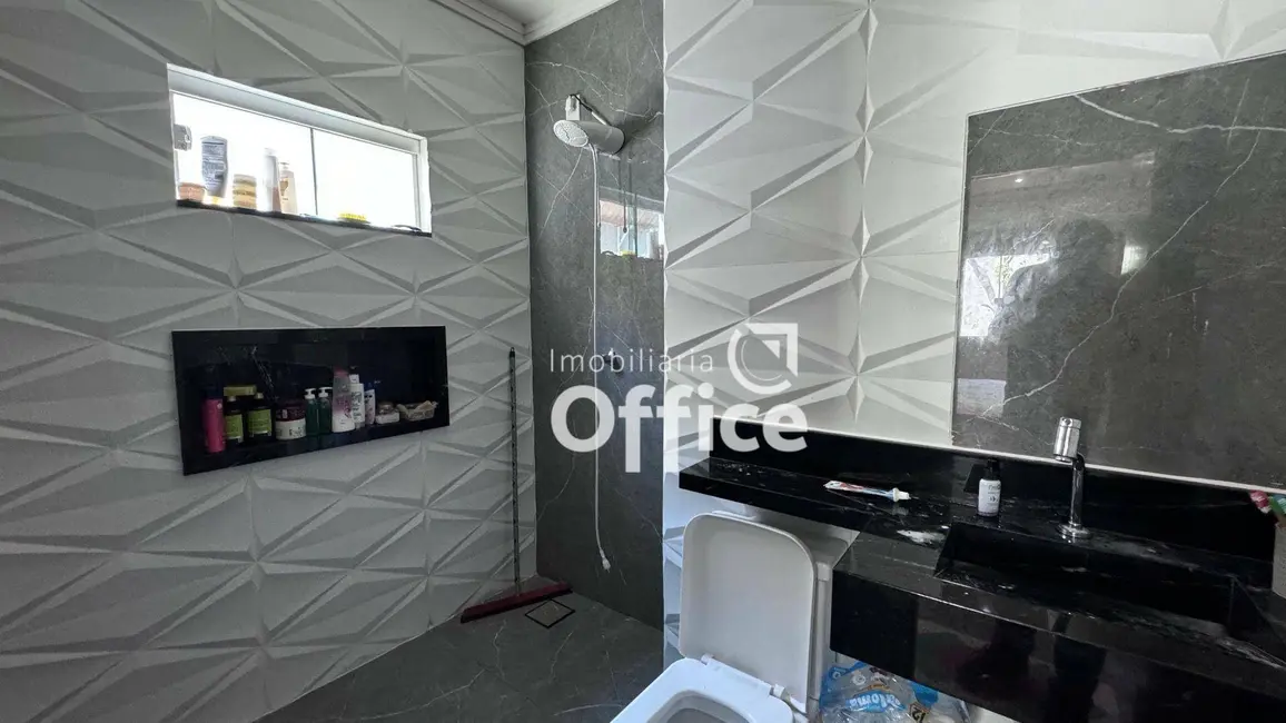 Casa com 3 quartos à venda, 300m2 em Las Palmas, Anapolis - GO - imagem 9 Foto 9 de Casa com 3 quartos à venda, 300m2 em Las Palmas, Anapolis - GO