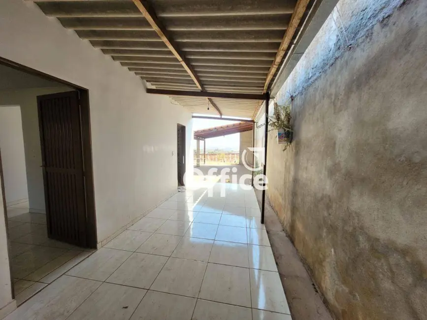 Foto 3 de Casa com 2 quartos à venda, 523m2 em Parque São Conrado, Anapolis - GO