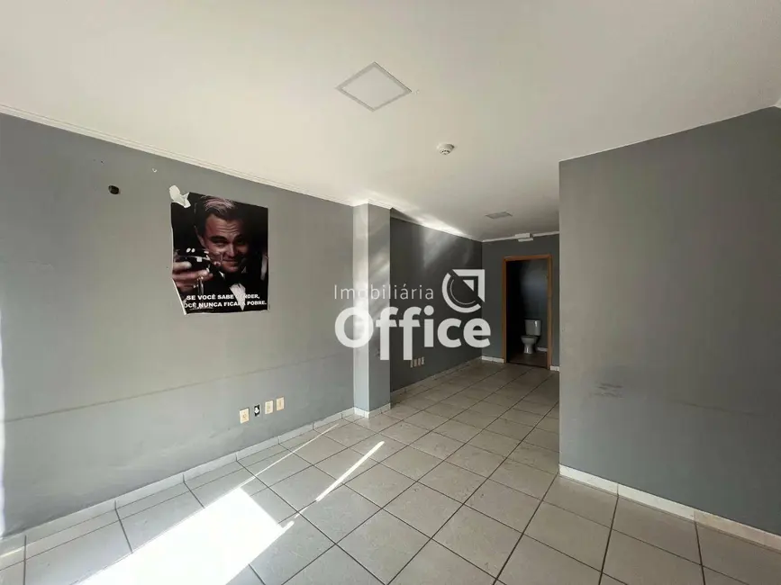 Foto 3 de Sala Comercial para alugar, 75m2 em Jundiaí, Anapolis - GO