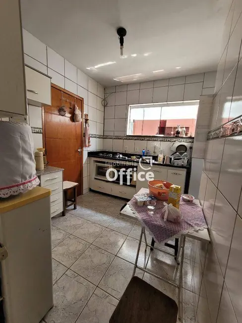 Foto 2 de Apartamento com 3 quartos à venda, 115m2 em Residencial Araguaia, Anapolis - GO