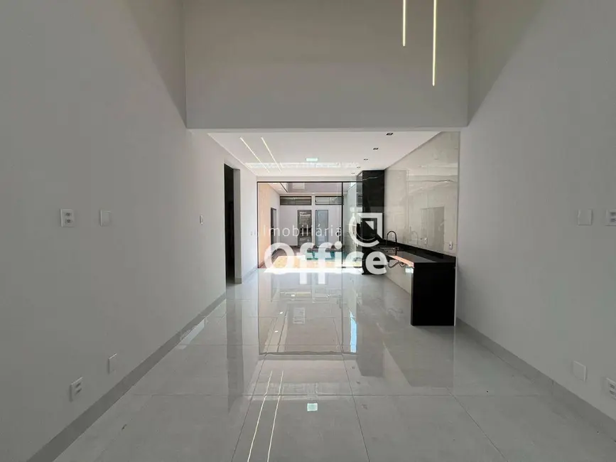 Casa com 3 quartos à venda, 200m2 em Residencial Veneza, Anapolis - GO - imagem 7 Foto 7 de Casa com 3 quartos à venda, 200m2 em Residencial Veneza, Anapolis - GO