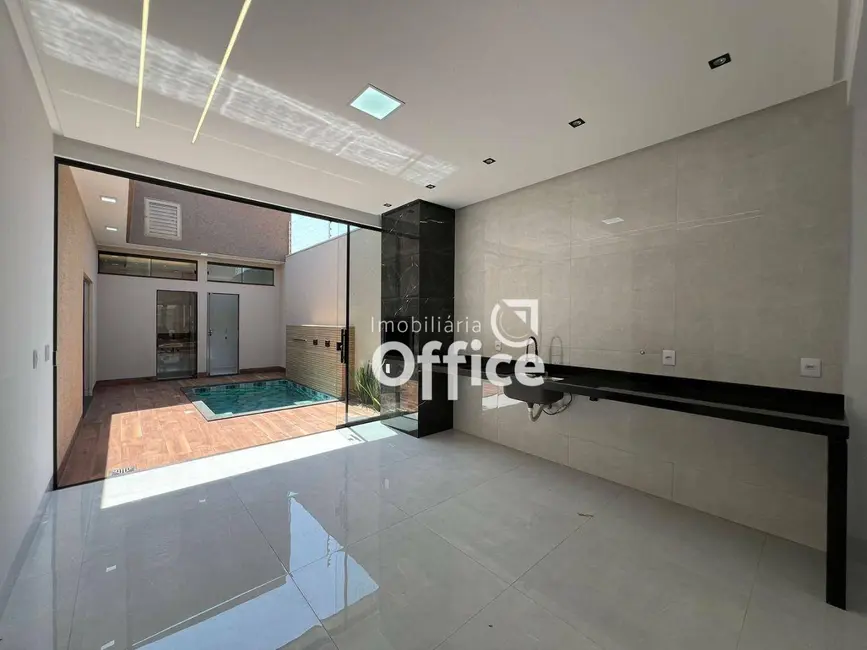 Casa com 3 quartos à venda, 200m2 em Residencial Veneza, Anapolis - GO - imagem 8 Foto 8 de Casa com 3 quartos à venda, 200m2 em Residencial Veneza, Anapolis - GO