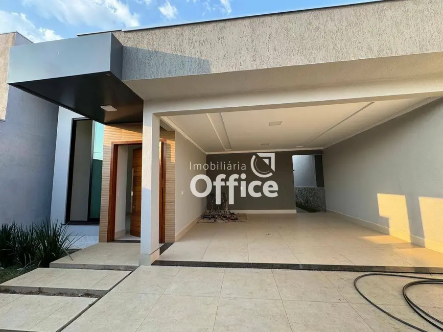 Casa com 3 quartos à venda, 200m2 em Residencial Tangará, Anapolis - GO - imagem 4 Foto 4 de Casa com 3 quartos à venda, 200m2 em Residencial Tangará, Anapolis - GO