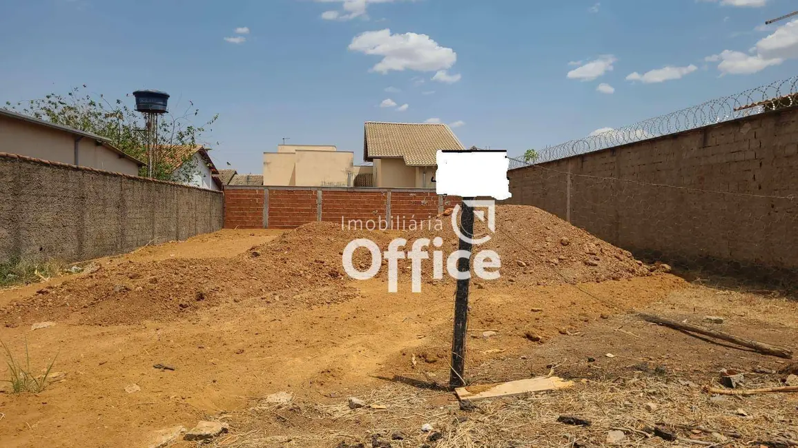 Foto 1 de Terreno / Lote à venda, 300m2 em Residencial São Vicente, Anapolis - GO
