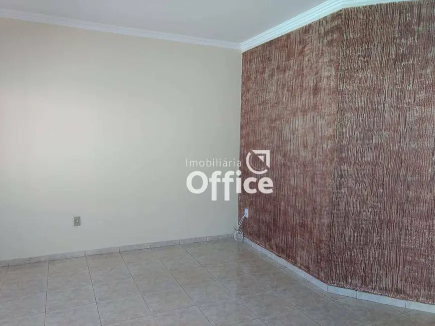 Foto 3 de Casa com 3 quartos à venda, 360m2 em Anápolis City, Anapolis - GO
