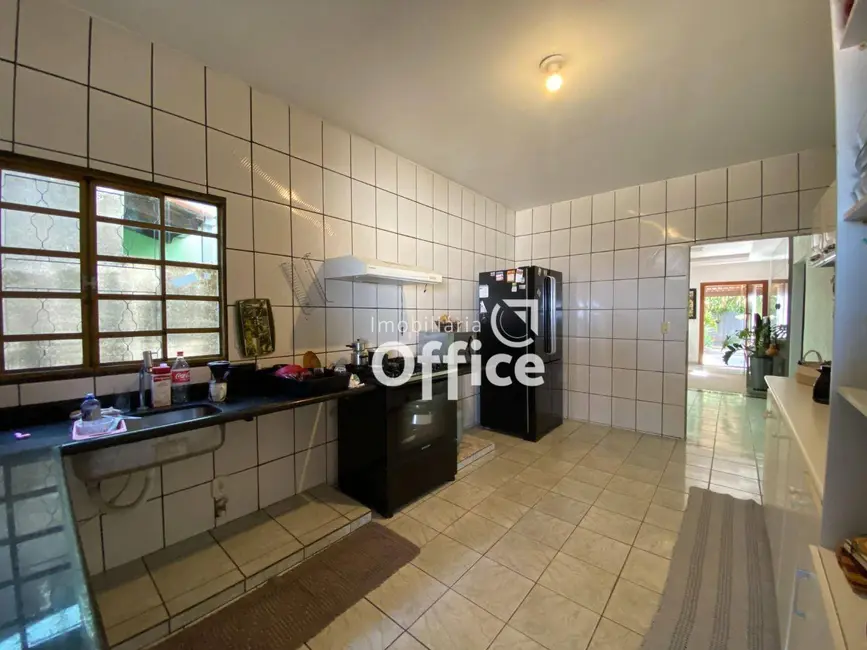 Casa com 3 quartos à venda, 300m2 em Alto da Bela Vista, Anapolis - GO - imagem 5 Foto 5 de Casa com 3 quartos à venda, 300m2 em Alto da Bela Vista, Anapolis - GO