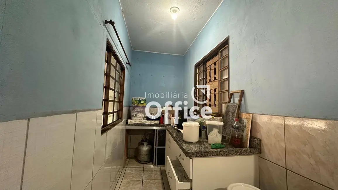 Casa com 2 quartos à venda, 260m2 em Anapolis - GO - imagem 8 Foto 8 de Casa com 2 quartos à venda, 260m2 em Anapolis - GO