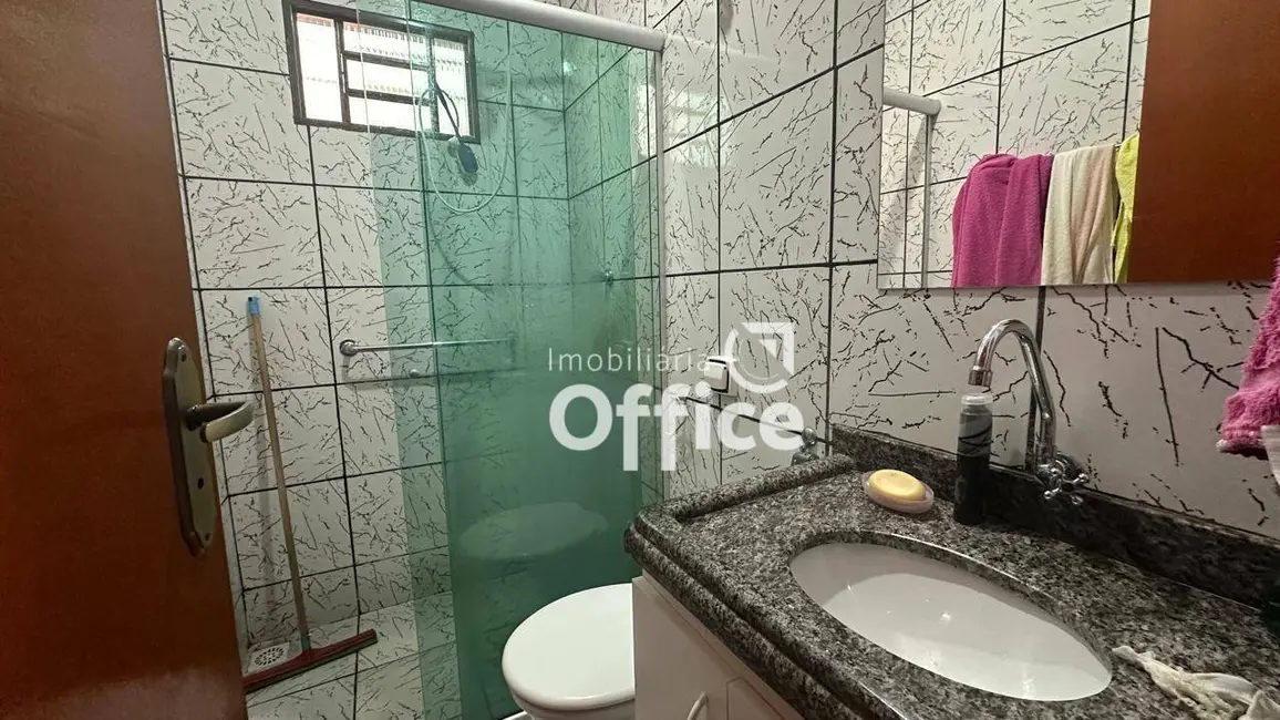 Casa com 2 quartos à venda, 260m2 em Anapolis - GO - imagem 5 Foto 5 de Casa com 2 quartos à venda, 260m2 em Anapolis - GO