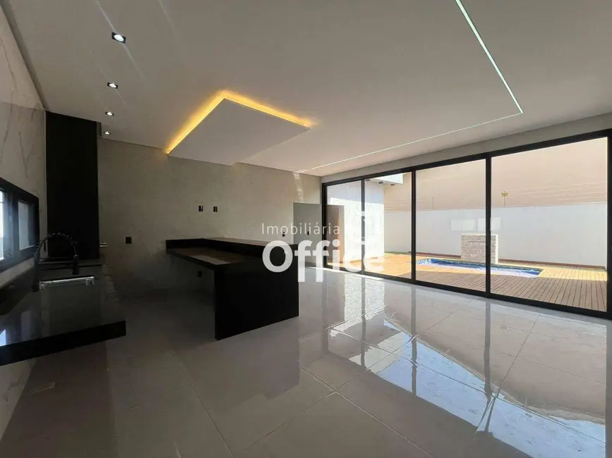 Casa com 3 quartos à venda, 420m2 em Anápolis City, Anapolis - GO - imagem 7 Foto 7 de Casa com 3 quartos à venda, 420m2 em Anápolis City, Anapolis - GO
