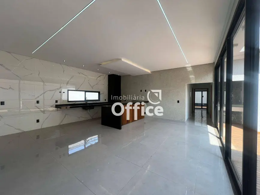 Casa com 3 quartos à venda, 420m2 em Anápolis City, Anapolis - GO - imagem 6 Foto 6 de Casa com 3 quartos à venda, 420m2 em Anápolis City, Anapolis - GO