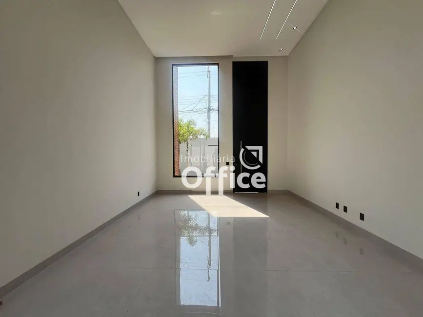Casa com 3 quartos à venda, 420m2 em Anápolis City, Anapolis - GO - imagem 3 Foto 3 de Casa com 3 quartos à venda, 420m2 em Anápolis City, Anapolis - GO