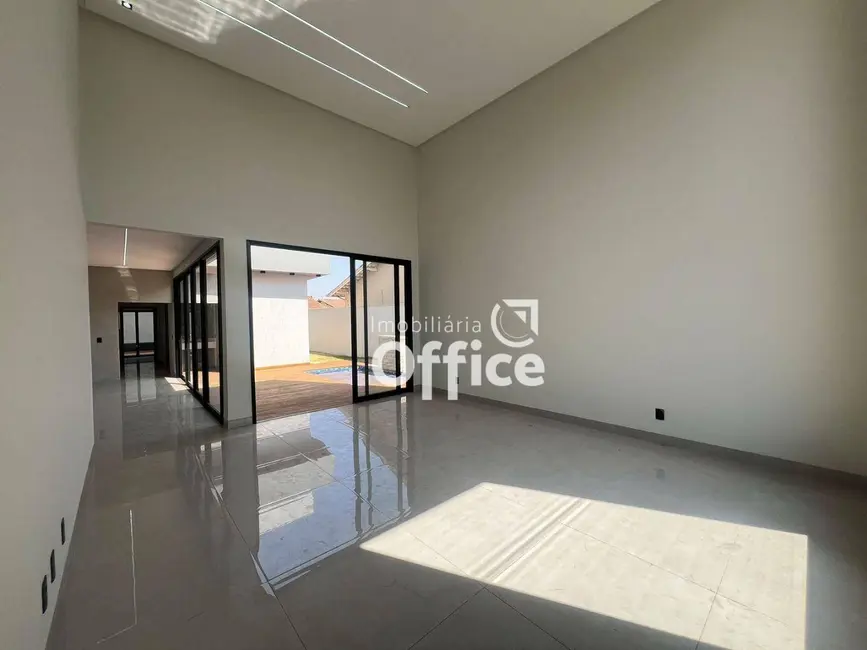 Casa com 3 quartos à venda, 420m2 em Anápolis City, Anapolis - GO - imagem 4 Foto 4 de Casa com 3 quartos à venda, 420m2 em Anápolis City, Anapolis - GO