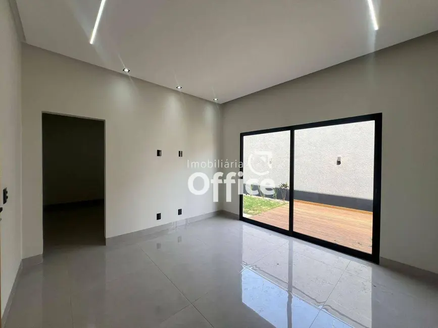 Casa com 3 quartos à venda, 420m2 em Anápolis City, Anapolis - GO - imagem 9 Foto 9 de Casa com 3 quartos à venda, 420m2 em Anápolis City, Anapolis - GO