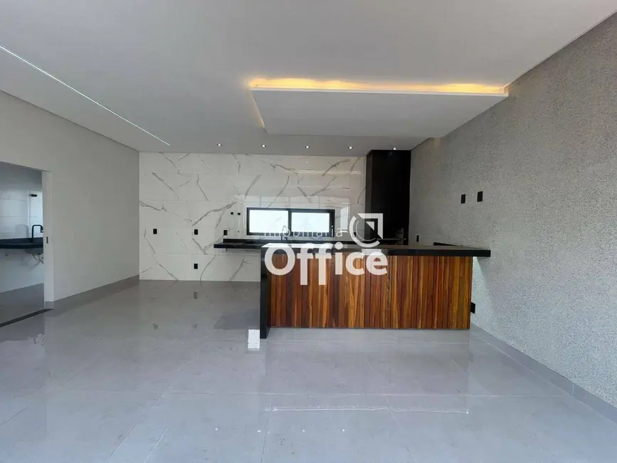 Casa com 3 quartos à venda, 420m2 em Anápolis City, Anapolis - GO - imagem 8 Foto 8 de Casa com 3 quartos à venda, 420m2 em Anápolis City, Anapolis - GO
