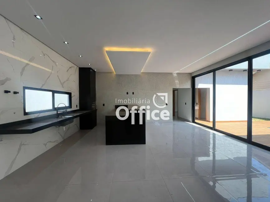 Casa com 3 quartos à venda, 420m2 em Anápolis City, Anapolis - GO - imagem 5 Foto 5 de Casa com 3 quartos à venda, 420m2 em Anápolis City, Anapolis - GO