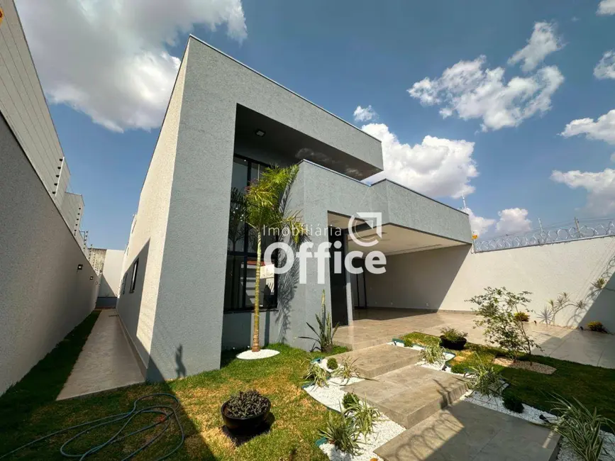 Foto 1 de Casa com 3 quartos à venda, 390m2 em Anápolis City, Anapolis - GO