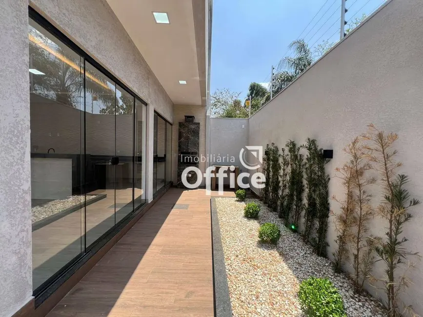 Sobrado com 4 quartos à venda, 360m2 em Parque Brasília 2ª Etapa, Anapolis - GO - imagem 5 Foto 5 de Sobrado com 4 quartos à venda, 360m2 em Parque Brasília 2ª Etapa, Anapolis - GO