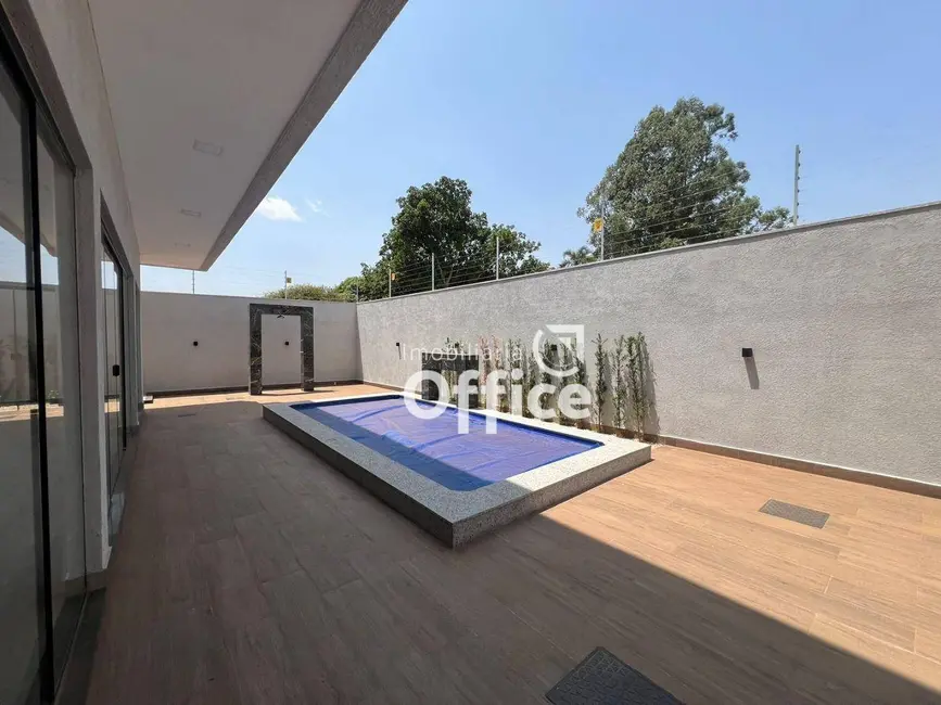 Sobrado com 4 quartos à venda, 360m2 em Parque Brasília 2ª Etapa, Anapolis - GO - imagem 4 Foto 4 de Sobrado com 4 quartos à venda, 360m2 em Parque Brasília 2ª Etapa, Anapolis - GO