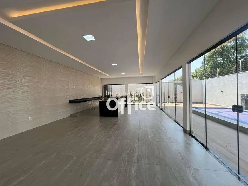 Sobrado com 4 quartos à venda, 360m2 em Parque Brasília 2ª Etapa, Anapolis - GO - imagem 7 Foto 7 de Sobrado com 4 quartos à venda, 360m2 em Parque Brasília 2ª Etapa, Anapolis - GO