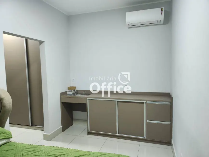 Foto 8 de Casa com 3 quartos à venda, 300m2 em Residencial Morumbi, Anapolis - GO