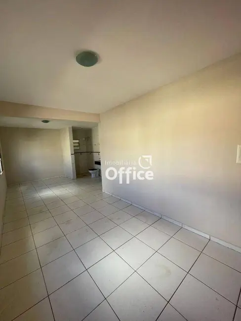 Casa com 3 quartos à venda, 426m2 em Setor Central, Anapolis - GO - imagem 8 Foto 8 de Casa com 3 quartos à venda, 426m2 em Setor Central, Anapolis - GO