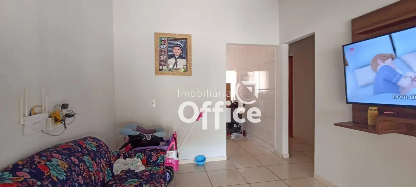 Foto 4 de Casa com 3 quartos à venda, 240m2 em Santo Antônio, Anapolis - GO