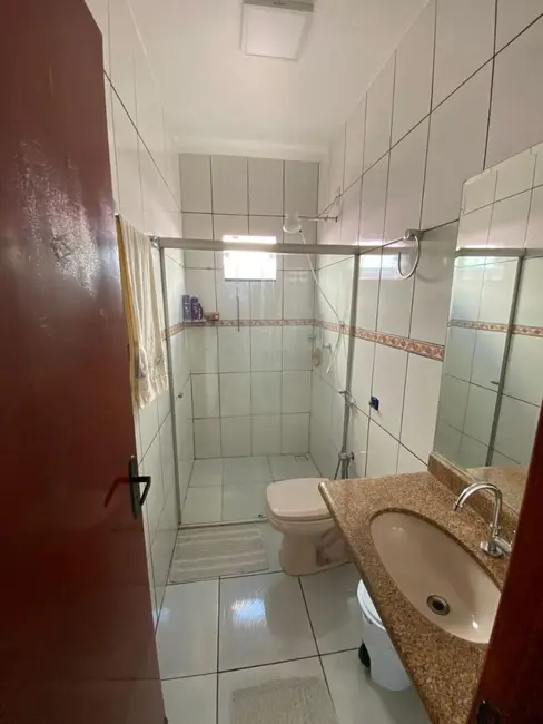 Casa com 3 quartos à venda, 255m2 em Anapolis - GO - imagem 8 Foto 8 de Casa com 3 quartos à venda, 255m2 em Anapolis - GO