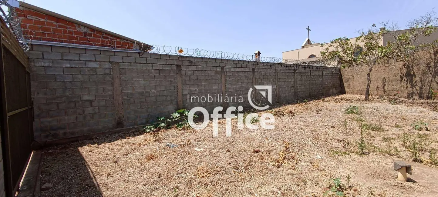 Sala Comercial à venda, 296m2 em Santo Antônio, Anapolis - GO - imagem 4 Foto 4 de Sala Comercial à venda, 296m2 em Santo Antônio, Anapolis - GO