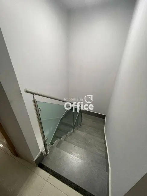 Sobrado com 3 quartos à venda, 164m2 em Residencial Flor do Cerrado, Anapolis - GO - imagem 6 Foto 6 de Sobrado com 3 quartos à venda, 164m2 em Residencial Flor do Cerrado, Anapolis - GO