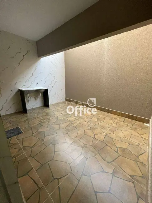 Sobrado com 3 quartos à venda, 164m2 em Residencial Flor do Cerrado, Anapolis - GO - imagem 8 Foto 8 de Sobrado com 3 quartos à venda, 164m2 em Residencial Flor do Cerrado, Anapolis - GO