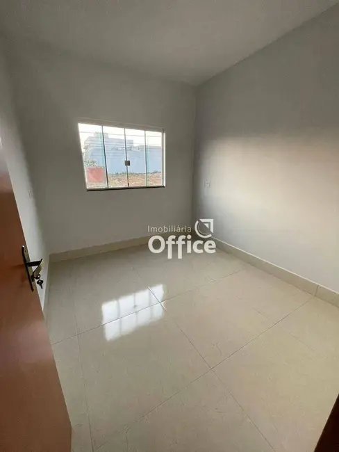 Sobrado com 3 quartos à venda, 164m2 em Residencial Flor do Cerrado, Anapolis - GO - imagem 3 Foto 3 de Sobrado com 3 quartos à venda, 164m2 em Residencial Flor do Cerrado, Anapolis - GO