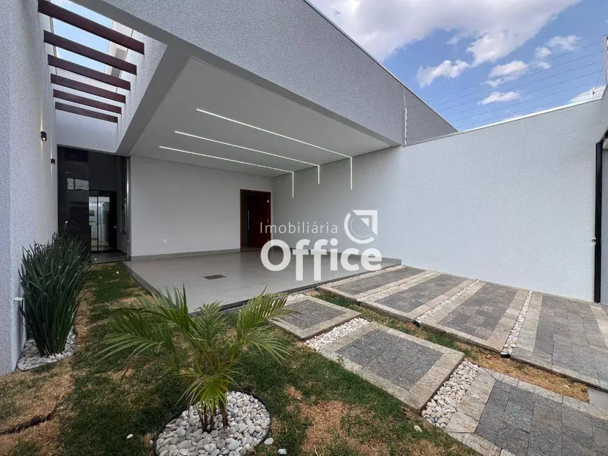 Casa com 3 quartos à venda, 150m2 em Residencial Centenário, Anapolis - GO - imagem 1 Foto 1 de Casa com 3 quartos à venda, 150m2 em Residencial Centenário, Anapolis - GO