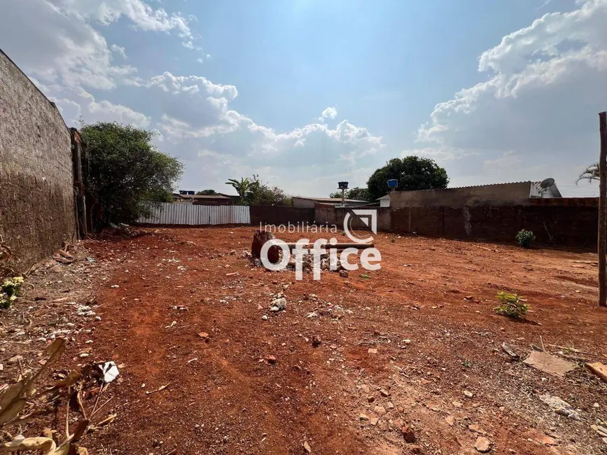 Foto 3 de Terreno / Lote à venda, 480m2 em Vila Jaiara, Anapolis - GO