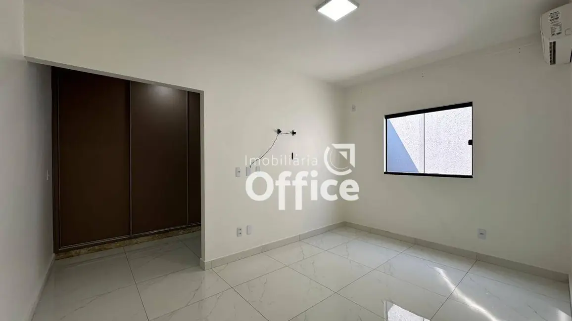 Casa com 3 quartos à venda, 150m2 em Parque Brasília 2ª Etapa, Anapolis - GO - imagem 6 Foto 6 de Casa com 3 quartos à venda, 150m2 em Parque Brasília 2ª Etapa, Anapolis - GO