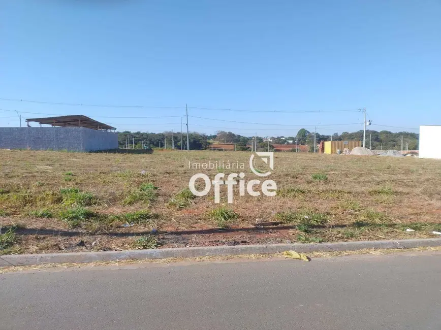Foto 1 de Terreno / Lote à venda, 300m2 em Anapolis - GO