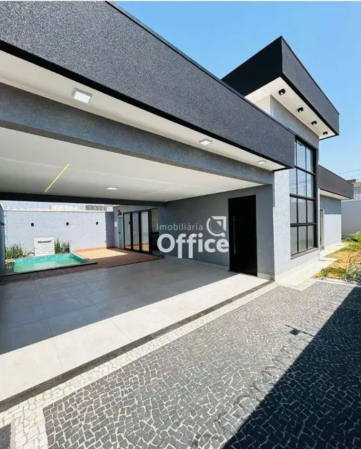 Foto 1 de Casa com 3 quartos à venda, 274m2 em Anapolis - GO