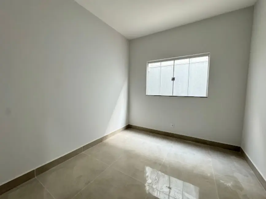 Casa com 3 quartos à venda, 150m2 em Jardim Diana, Anapolis - GO - imagem 6 Foto 6 de Casa com 3 quartos à venda, 150m2 em Jardim Diana, Anapolis - GO