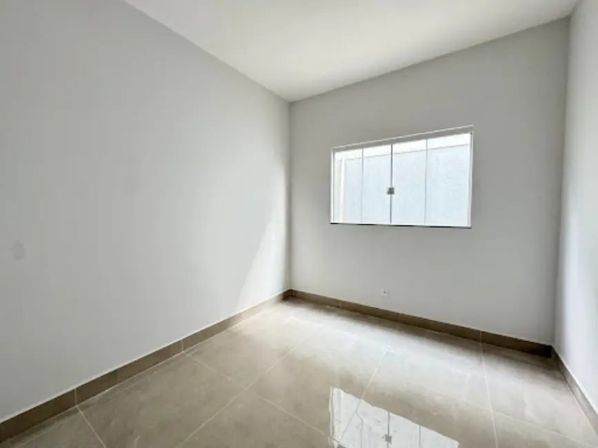 Casa com 3 quartos à venda, 150m2 em Jardim Diana, Anapolis - GO - imagem 7 Foto 7 de Casa com 3 quartos à venda, 150m2 em Jardim Diana, Anapolis - GO