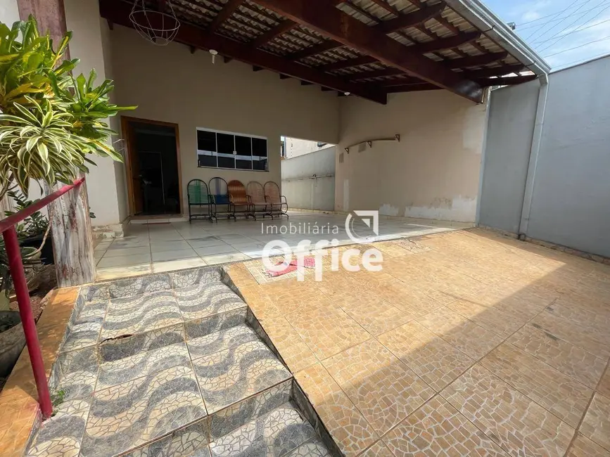 Foto 2 de Casa com 5 quartos à venda, 360m2 em Parque Brasília 2ª Etapa, Anapolis - GO