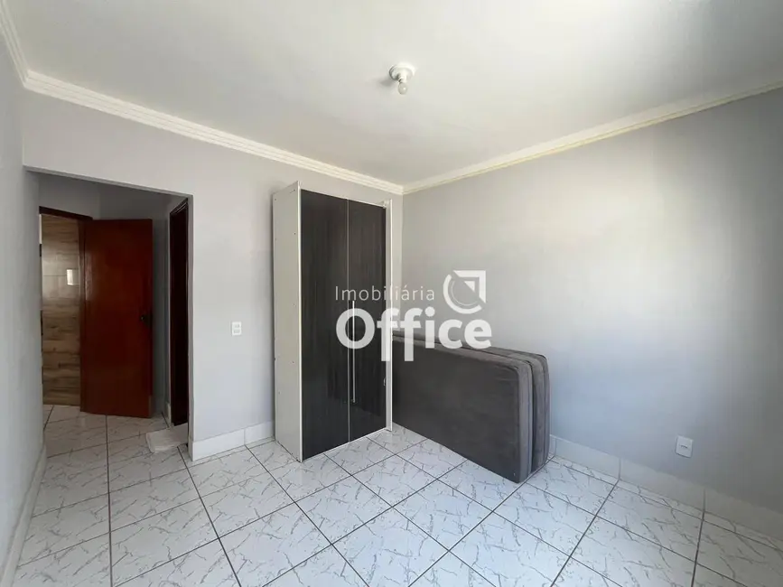 Casa com 3 quartos à venda, 200m2 em Residencial Ayrton Senna, Anapolis - GO - imagem 6 Foto 6 de Casa com 3 quartos à venda, 200m2 em Residencial Ayrton Senna, Anapolis - GO