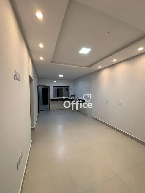 Foto 1 de Casa com 3 quartos à venda, 200m2 em Jardim Itália, Anapolis - GO