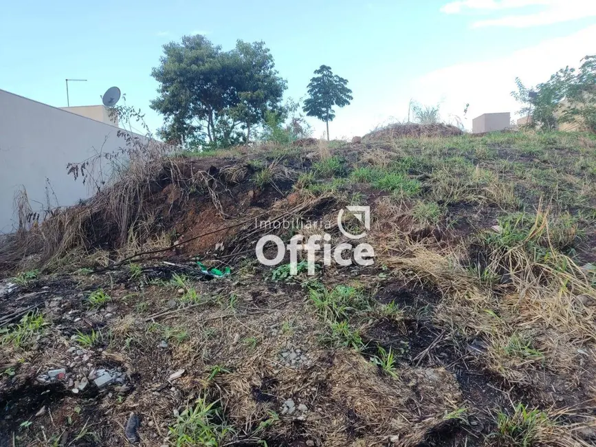 Foto 1 de Terreno / Lote à venda, 325m2 em Residencial Florença, Anapolis - GO