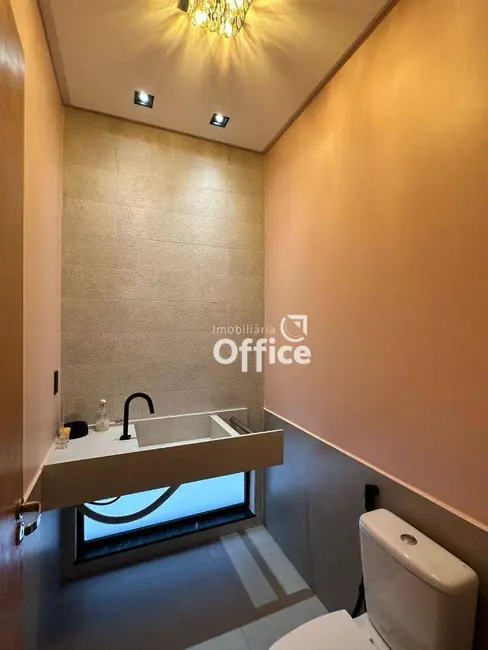 Sobrado com 3 quartos à venda, 360m2 em Anapolis - GO - imagem 4 Foto 4 de Sobrado com 3 quartos à venda, 360m2 em Anapolis - GO