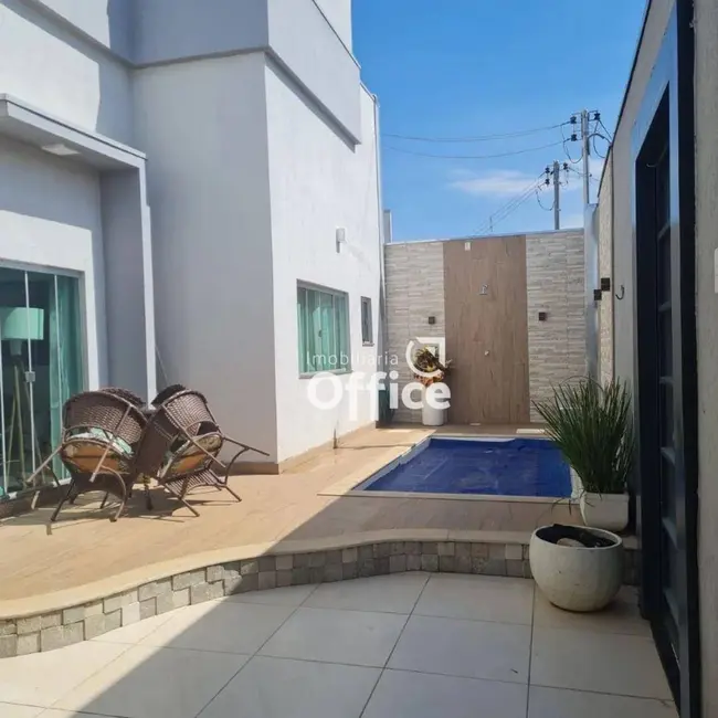 Foto 2 de Casa com 3 quartos à venda, 180m2 em Itamaraty, Anapolis - GO