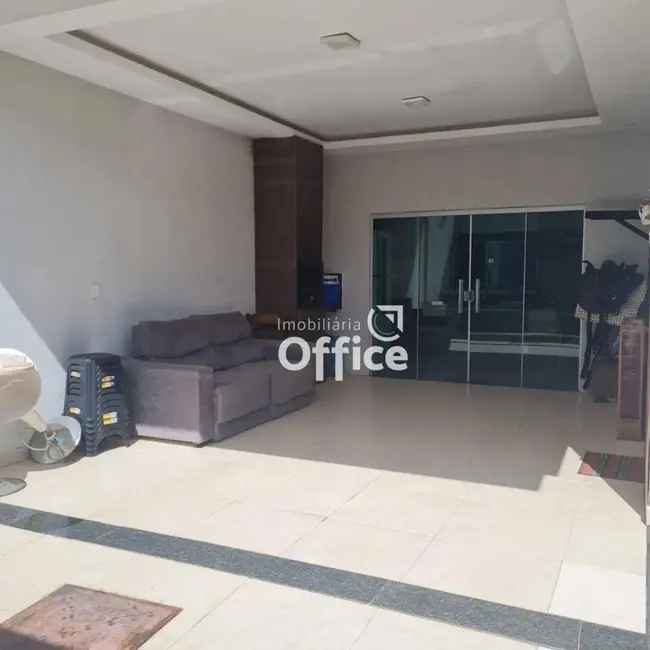 Foto 4 de Casa com 3 quartos à venda, 180m2 em Itamaraty, Anapolis - GO