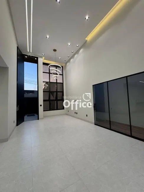 Casa com 3 quartos à venda, 300m2 em Parque Brasília 2ª Etapa, Anapolis - GO - imagem 3 Foto 3 de Casa com 3 quartos à venda, 300m2 em Parque Brasília 2ª Etapa, Anapolis - GO