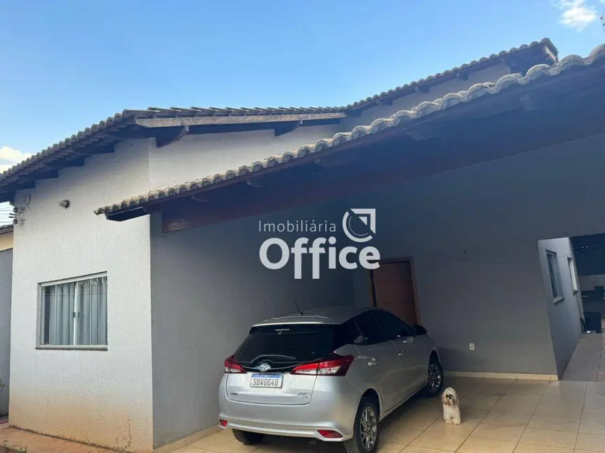 Foto 2 de Casa com 3 quartos à venda, 200m2 em Parque dos Pirineus, Anapolis - GO
