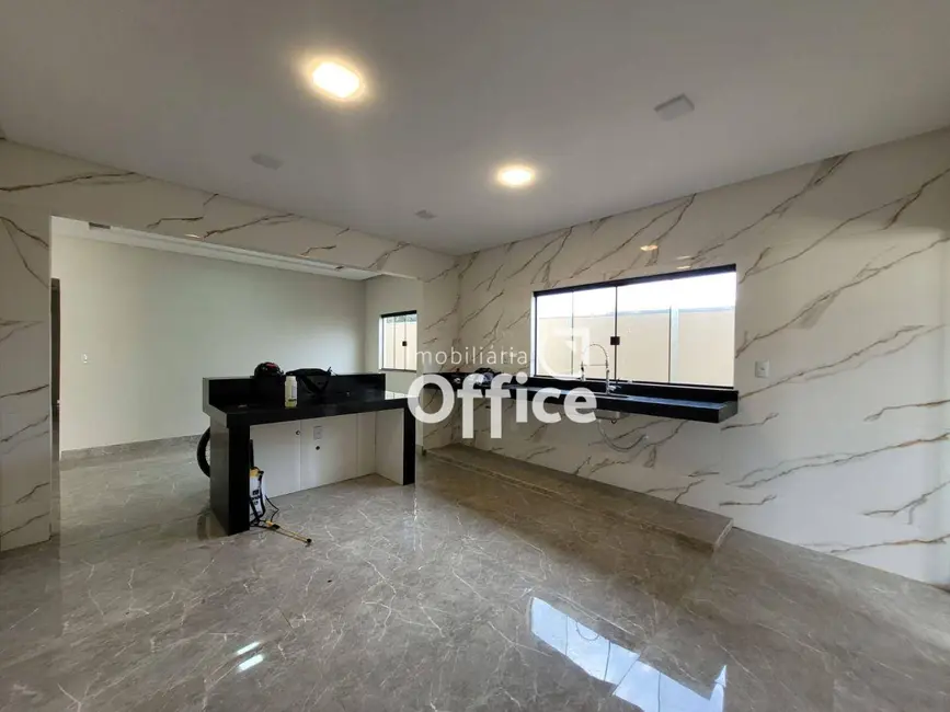 Casa com 3 quartos à venda, 300m2 em Antônio Fernandes, Anapolis - GO - imagem 9 Foto 9 de Casa com 3 quartos à venda, 300m2 em Antônio Fernandes, Anapolis - GO