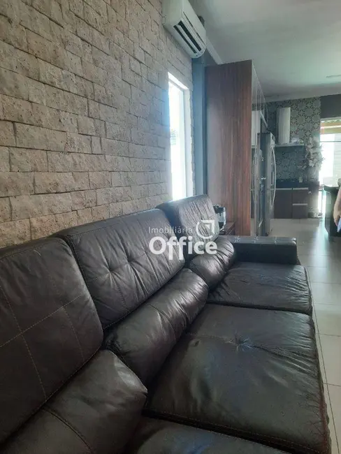 Foto 5 de Casa com 3 quartos à venda, 300m2 em Anapolis - GO