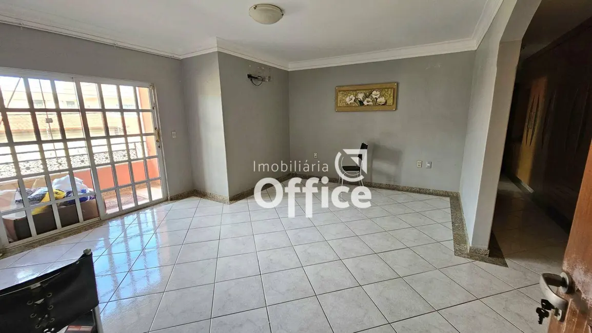 Foto 5 de Casa com 4 quartos à venda, 444m2 em Jardim Bandeirante, Anapolis - GO